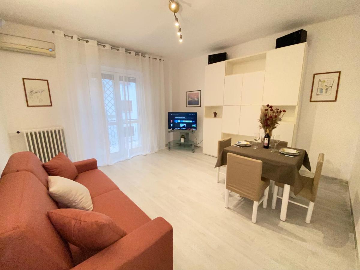 Ferienwohnung Dimora De Amicis 88 Bari Exterior foto