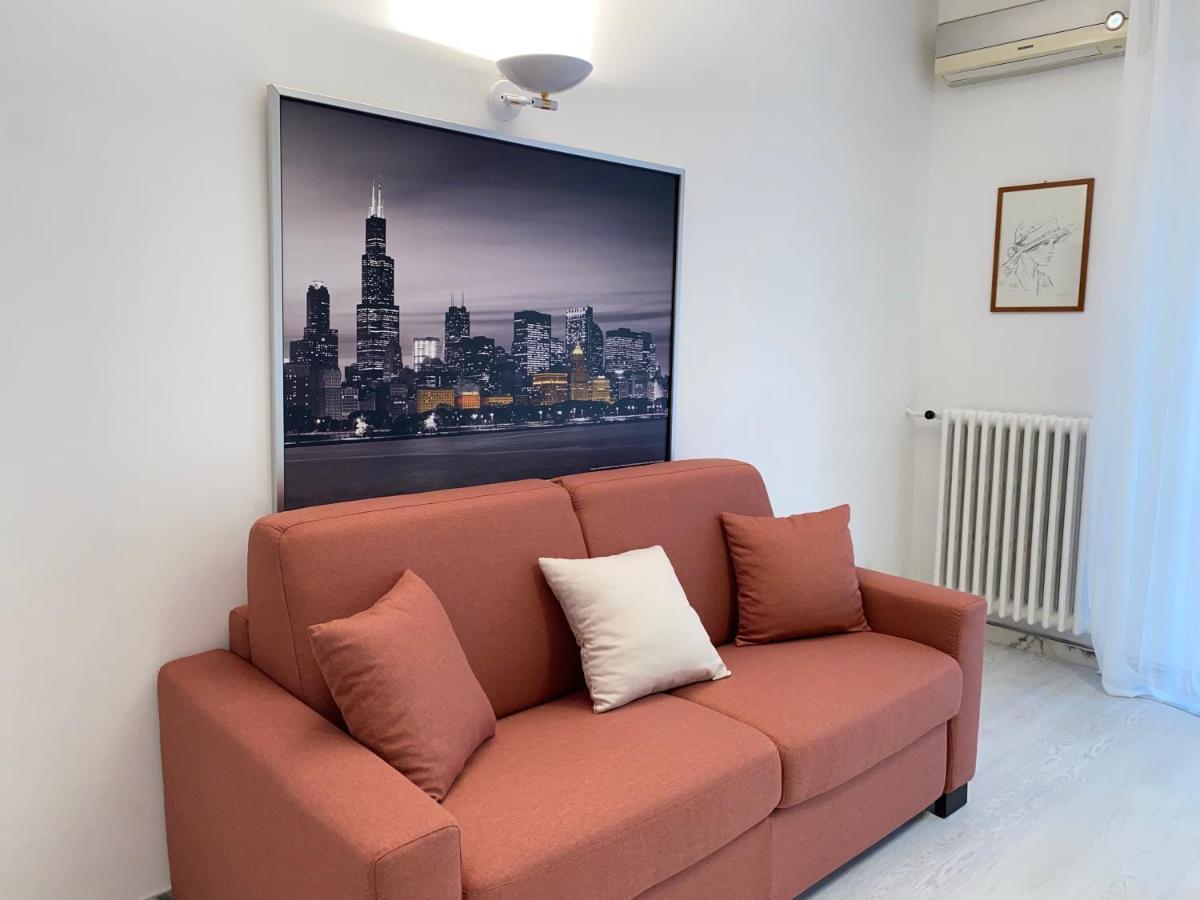 Ferienwohnung Dimora De Amicis 88 Bari Exterior foto