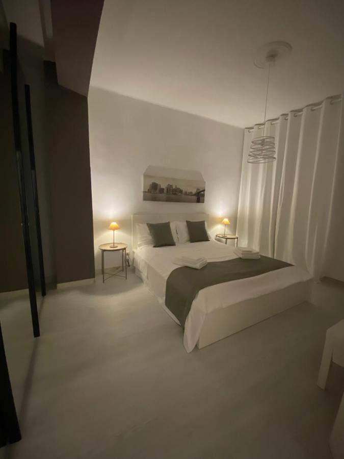 Ferienwohnung Dimora De Amicis 88 Bari Exterior foto