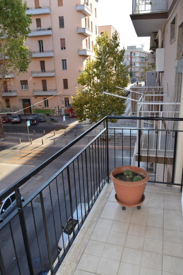 Ferienwohnung Dimora De Amicis 88 Bari Exterior foto
