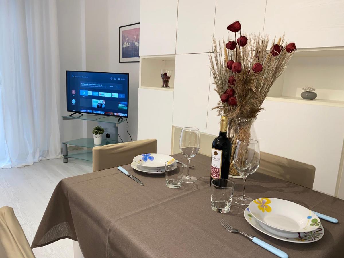 Ferienwohnung Dimora De Amicis 88 Bari Exterior foto